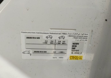 Toyota 2021 Toyota Proace City Verso XI 2021r, 1.5 Diesel. Uszkodzony przod i lekko ty, zdjęcie 21