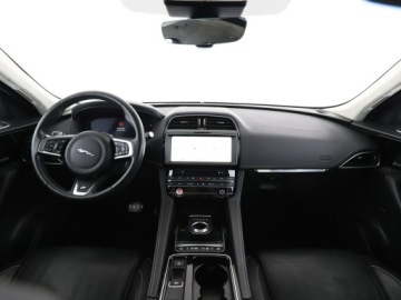 Jaguar F-Pace SUV 2.0 iD4 240KM 2019 Jaguar F-PACE 25d Automat AWD R-Sport Panorama, zdjęcie 14