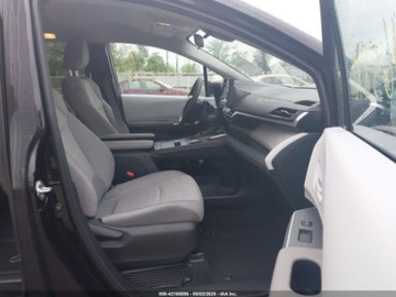 Toyota Sienna III 2025 Toyota Sienna LE 2025 2.5l 2.5 Hybryda 245KM, zdjęcie 9