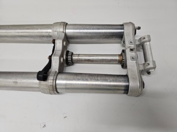 KTM LC4 620 640 разные подвески, передние ноги, амортизаторы, полки