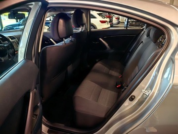 Toyota Avensis III Sedan Facelifting 1.8 Valvematic 147KM 2013 Toyota Avensis, 1.8 benzyna, 128 tyś km, Nawi, Kamera, zdjęcie 7