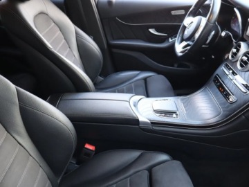 Mercedes GLC C253 SUV Facelifting 2.0 200d 163KM 2020 Mercedes GLC GLC 200 d 4MATIC, Salon Polska, zdjęcie 8