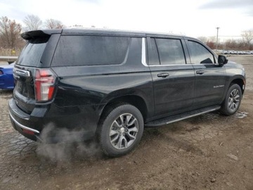 Chevrolet Suburban GMT900 2023 Chevrolet Suburban 2023, 5.3L, 4x4, LS, po gradobiciu 5.3 Benzyna 355KM, zdjęcie 2