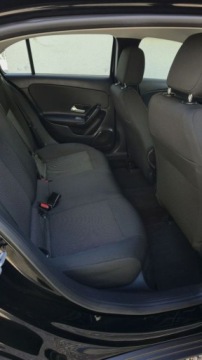 Mercedes Klasa A W177/V177 Hatchback 1.5 180d 116KM 2019 Mercedes-Benz Klasa A 1,5 diesel 116 KM NAVI automat OPLACONY 94 tys km, zdjęcie 15