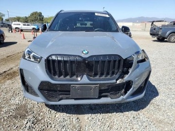 BMW X1 U11 2023 BMW X1 BMW X1 xDrive28i, od ubezpieczalni 2.0 Benzyna 241KM, zdjęcie 1