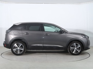 Peugeot 3008 II Crossover Facelifting  1.2 PureTech 130KM 2022 Peugeot 3008 1.2 PureTech, Salon Polska, zdjęcie 5