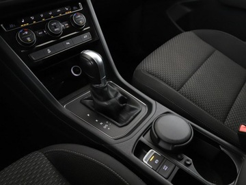 Volkswagen Touran III 1.4 TSI 150KM 2017 Volkswagen Touran 7 os. DSG navi klima auto grzane, zdjęcie 29