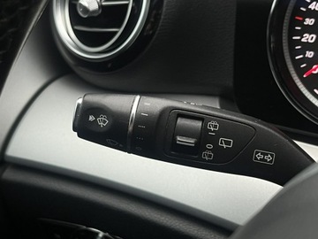 Mercedes Klasa E W213 2019 Mercedes E 220 Automat Bogate wyposażenie 2019, zdjęcie 24