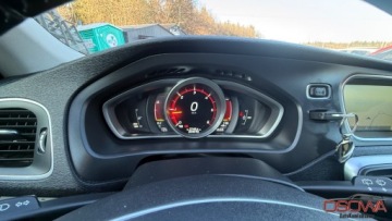 Volvo V40 II Cross Country D3 150KM 2015 Volvo V40 2.0d3 204KM bi xenon asyst.park Navi kamera panorama zamiana 1, zdjęcie 23
