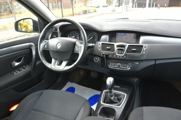 Renault Laguna III Grandtour 2.0 16v 140KM 2009 Renault Laguna 2.0 16v 140KM 2009r. Xenon TEMPOMAT, zdjęcie 8