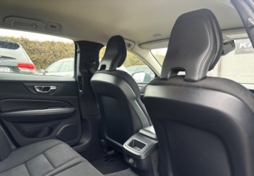 Volvo V60 II  2021 Volvo V60 Miekka Hybryda 2.0 Diesel 197KM, zdjęcie 17