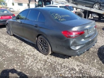Mercedes Klasa E W213 2021 Mercedes-Benz Klasa E Amg 53 4Matic 2021 3.0 Benzyna 429KM, zdjęcie 3