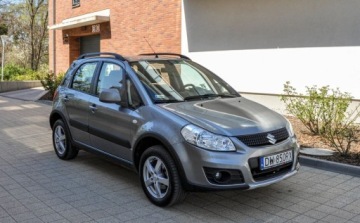 Suzuki SX4 I Hatchback Facelifting 1.6 VVT 120KM 2012 Suzuki SX4 4x4 Salon PL Lift 2012 2013 r. 1.6 Benzyna 120KM, zdjęcie 5