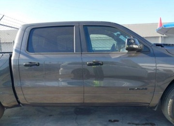  RAM 1500 2024, 5.7L, 4x4, LARAMIE, od ubezpieczalni 5.7 Benzyna 395KM, zdjęcie 4