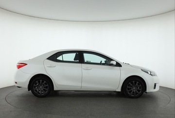 Toyota Corolla XI Sedan 1.6 Valvematic 132KM 2015 Toyota Corolla 1.6 Valvematic, Salon Polska, zdjęcie 5