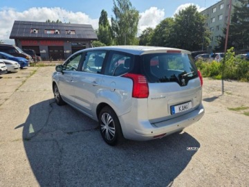 Peugeot 5008 I Minivan 1.6 HDi FAP 110KM 2010 Peugeot 5008 Peugeot 5008 1,6 HDI 7-osobowy Zamiana 1.6 Diesel 109KM, zdjęcie 4