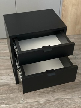 Черная прикроватная тумбочка, каркас, черный матовый столик-чердак