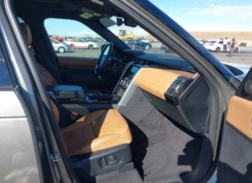 Land Rover Discovery V Terenowy 3.0 Si6 340KM 2020 Land Rover Discovery 2020, 3.0L, 4x4, HSE LUXURY, od ubezpieczalni 3.0, zdjęcie 9