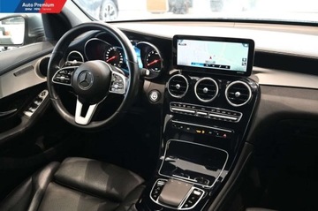 Mercedes GLC C253 SUV 2.0 250 211KM 2019 Mercedes-Benz GLC FV23Reflektory LED StatyczneAktywny Asystent Parkowania, zdjęcie 15