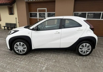 Toyota Aygo X 1.1 VVT-i 72KM 2022 Toyota Aygo X 1,0 72KM Klimatronik Kamera CarPlay VAT23 Benzyna 72KM, zdjęcie 10