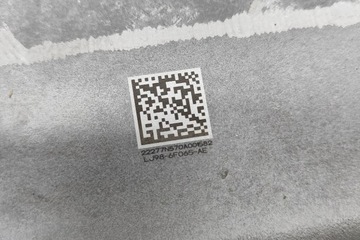 FORD USA MUSTANG MACH-E PRAVÝ DRŽÁK MOTORU LJ98-6F065-AE 198KW 2023