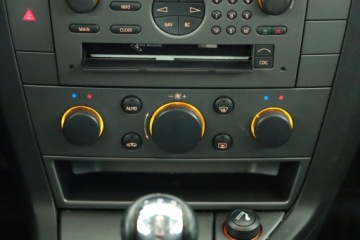 Opel Signum 2.2 DIRECT ECOTEC 155KM 2004 Opel Signum 2.2 direct, Klima, Klimatronic,ALU, zdjęcie 10