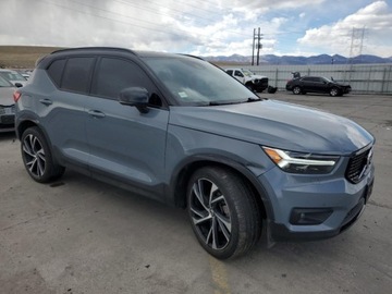 Volvo XC40 2022 Volvo XC 40 T5 R-Design 2022 2.0l 2.0 Benzyna 248KM, zdjęcie 4