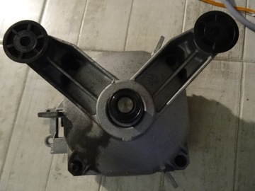 ПРИВОДНОЙ МОТОР 1BS6520-8DD СТИРАЛЬНАЯ МАШИНА BOSCH 00146205