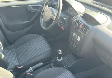 Opel Corsa C 1.2 Twinport ECOTEC 80KM 2005 Opel Corsa 1.2 benzyna lpg 2005 1.2 BenzynaLPG 80KM, zdjęcie 4