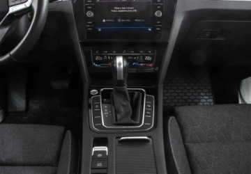 Volkswagen Passat B8 Variant Facelifting 2.0 TSI 190KM 2023 Volkswagen Passat 2.0 Benzyna 190KM, zdjęcie 16