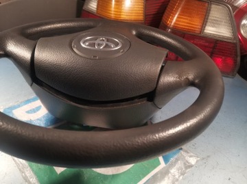 трехспицевая подушка на руль TOYOTA COROLLA IX