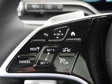 Mercedes GLE V167 SUV Facelifting 3.0 450d 367KM 2025 MERCEDES-BENZ GLE 450 d 4-Matic AMG Line 3.0 (367KM) 2025, zdjęcie 8