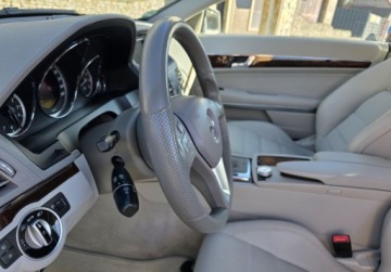 Mercedes Klasa E W212 Coupe 200 CGI BlueEFFICIENCY 184KM 2011 Mercedes-Benz Klasa E Wzorowy E 200 Coupe - 121Tkm - Bezwypadkowy 1.8, zdjęcie 22