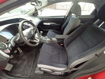 Honda Civic VIII Hatchback 5d 1.4 i 83KM 2006 Honda Civic 8 lat w jednych rękach, zdjęcie 6