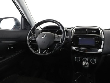 Mitsubishi ASX I SUV Facelifting 2015 1.6 117KM 2016 Mitsubishi ASX klima auto kamera cofania, zdjęcie 15