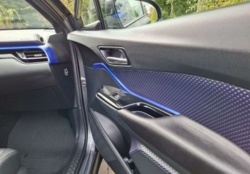 Toyota C-HR I Crossover 1.8 Hybrid 122KM 2017 Toyota C-HR Toyota C-HR 1.8 Hybryda 122KM, zdjęcie 24