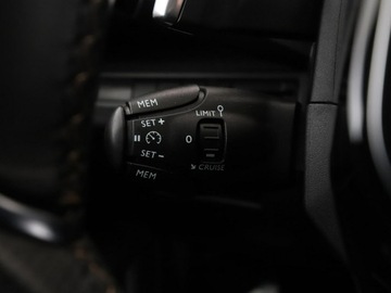Peugeot 3008 II Crossover 2.0 BlueHDi 180KM 2018 Peugeot 3008 GT 180KM Automat Panorama Navi, zdjęcie 35
