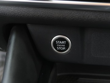 Nissan Qashqai III Crossover 1.3 DIG-T MHEV 158KM 2023 Nissan Qashqai 1.3 DIG-T MHEV, Salon Polska, zdjęcie 17