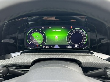 Volkswagen Golf VIII Variant 1.5 eTSI 150KM 2021 Volkswagen Golf 1.5 TSi DSG R-Line, zdjęcie 22