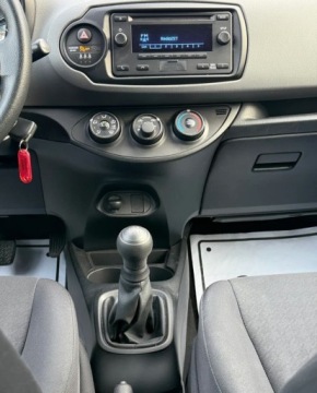 Toyota Yaris III Hatchback 5d Facelifting 2017 1.0 VVT-i 72KM 2020 Toyota Yaris z Instalacja Gazowa, salon Polska, FV-VAT 23 Benzyna 72KM, zdjęcie 5