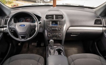 Ford Explorer VI SUV 3.5L Ti-VCT 290KM 2018 Ford Explorer Ford Explorer XLT 3.5 V6 AWD 289KM 3.5 BenzynaLPG 289KM, zdjęcie 10