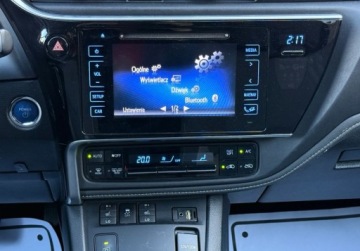 Toyota Auris II Touring Sports Facelifting 1.8 Hybrid 136KM 2018 Toyota Auris salon Polska, Gwarancja 1.8 Hybryda 136KM, zdjęcie 8