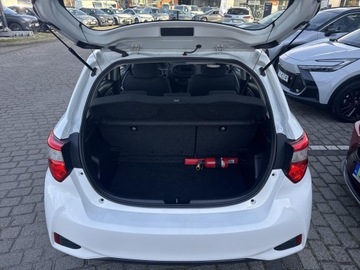 Toyota Yaris III Hatchback 5d Facelifting 2017 1.5 Hybrid 100KM 2019 Toyota Yaris Hybrid 100 Active III (2011-2019) Toy, zdjęcie 25