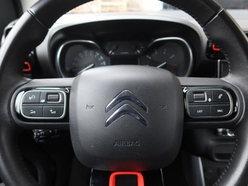 Citroen C3 Aircross  I Crossover 1.2 PureTech 110KM 2018 Citroen C3 Aircross 1.2 PureTech, Salon Polska, zdjęcie 17