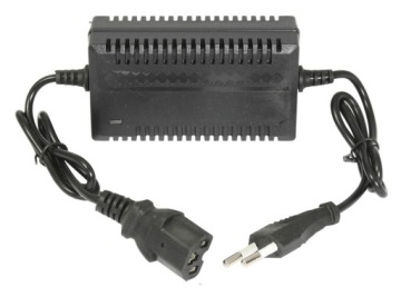 ЗАРЯДНОЕ УСТРОЙСТВО ДЛЯ АККУМУЛЯТОРА ОПРЫСКИВАТЕЛЯ 12 В