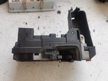 OPEL ASTRA H 3 III 13210738 PU ZÁMEK LEVÝ ZADNÍ