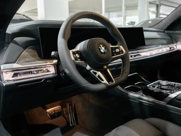 BMW Seria 7 G70 Sedan 3.0 40d 299KM 2025 BMW Seria 7 740d xDrive Sport Sedan 3.0 (299KM) 2025, zdjęcie 7