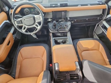 Land Rover Defender IV (L663) 2024 Land Rover Defender 2024 LAND ROVER DEFENDER 130 X-DYNAMIC SE 3.0 Benzyna, zdjęcie 7