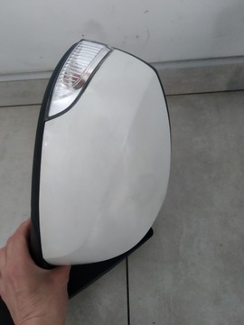 ZRCÁTKO PRAVÉ RENAULT LATITUDE 8 PIN QXB