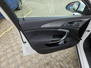 Opel Insignia I Country Tourer 2.0 CDTI Ecotec 163KM 2013 Opel Insignia 2.0 Diesel 163KM, zdjęcie 13